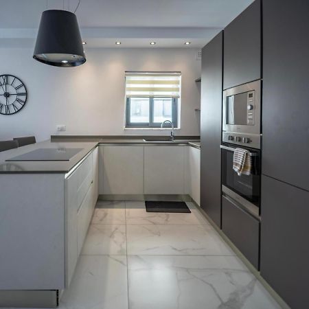 Seaside Luxury Apartment St. Paul's Bay Exteriér fotografie