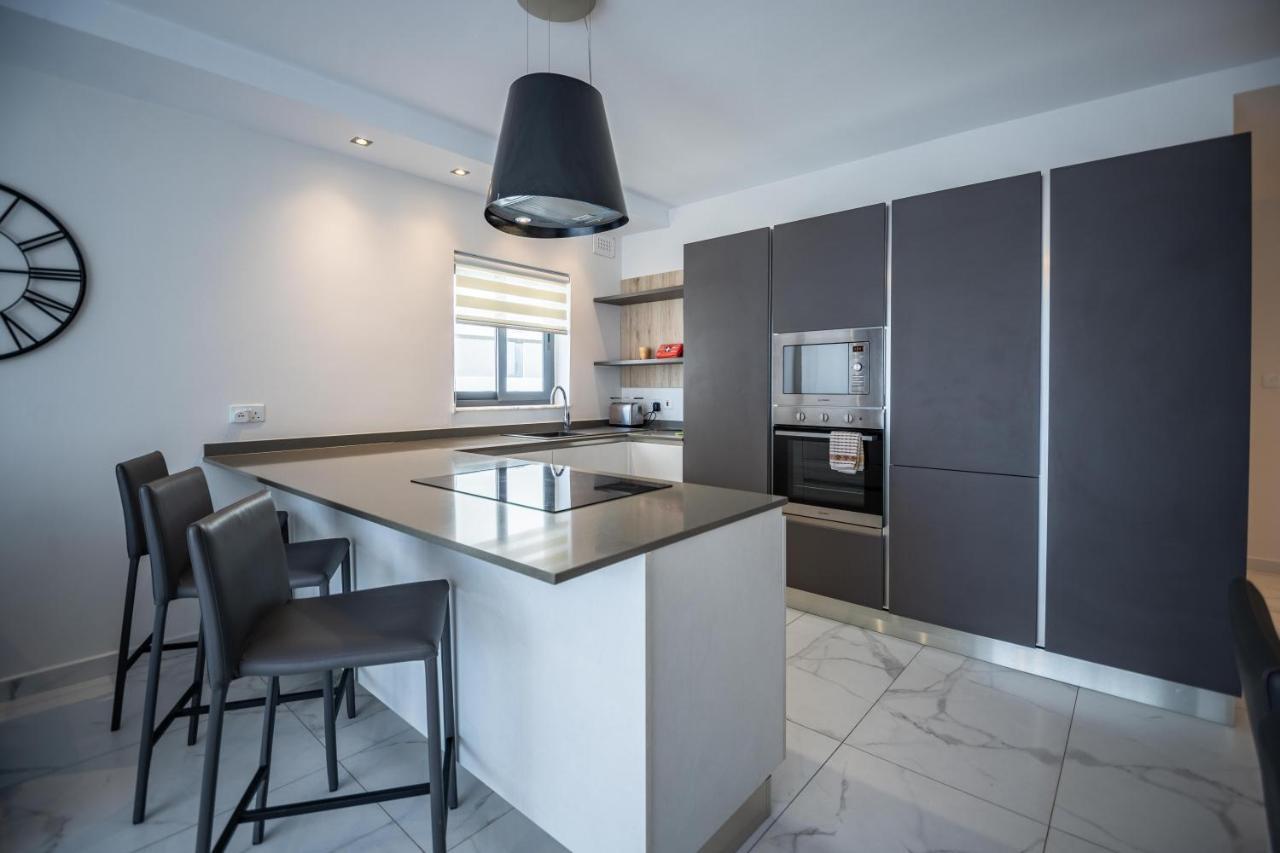 Seaside Luxury Apartment St. Paul's Bay Exteriér fotografie