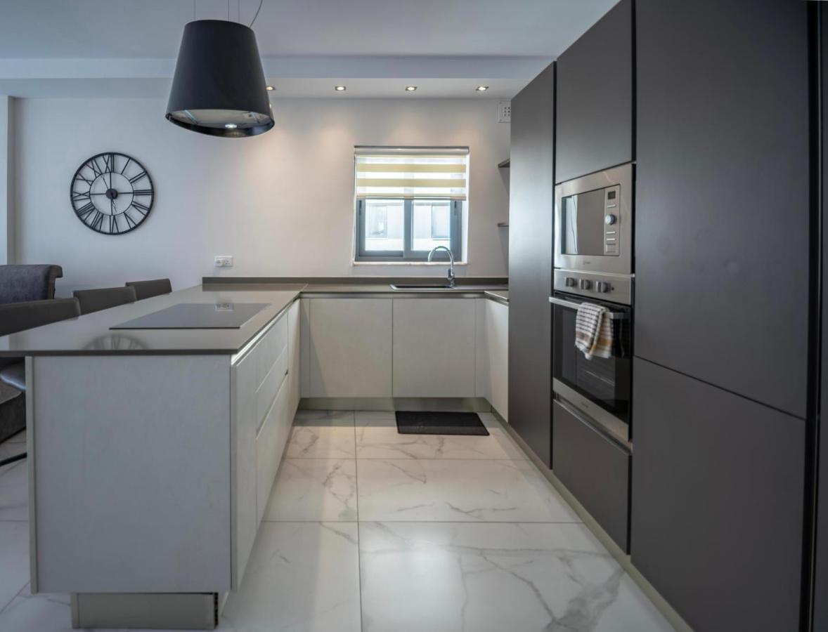 Seaside Luxury Apartment St. Paul's Bay Exteriér fotografie